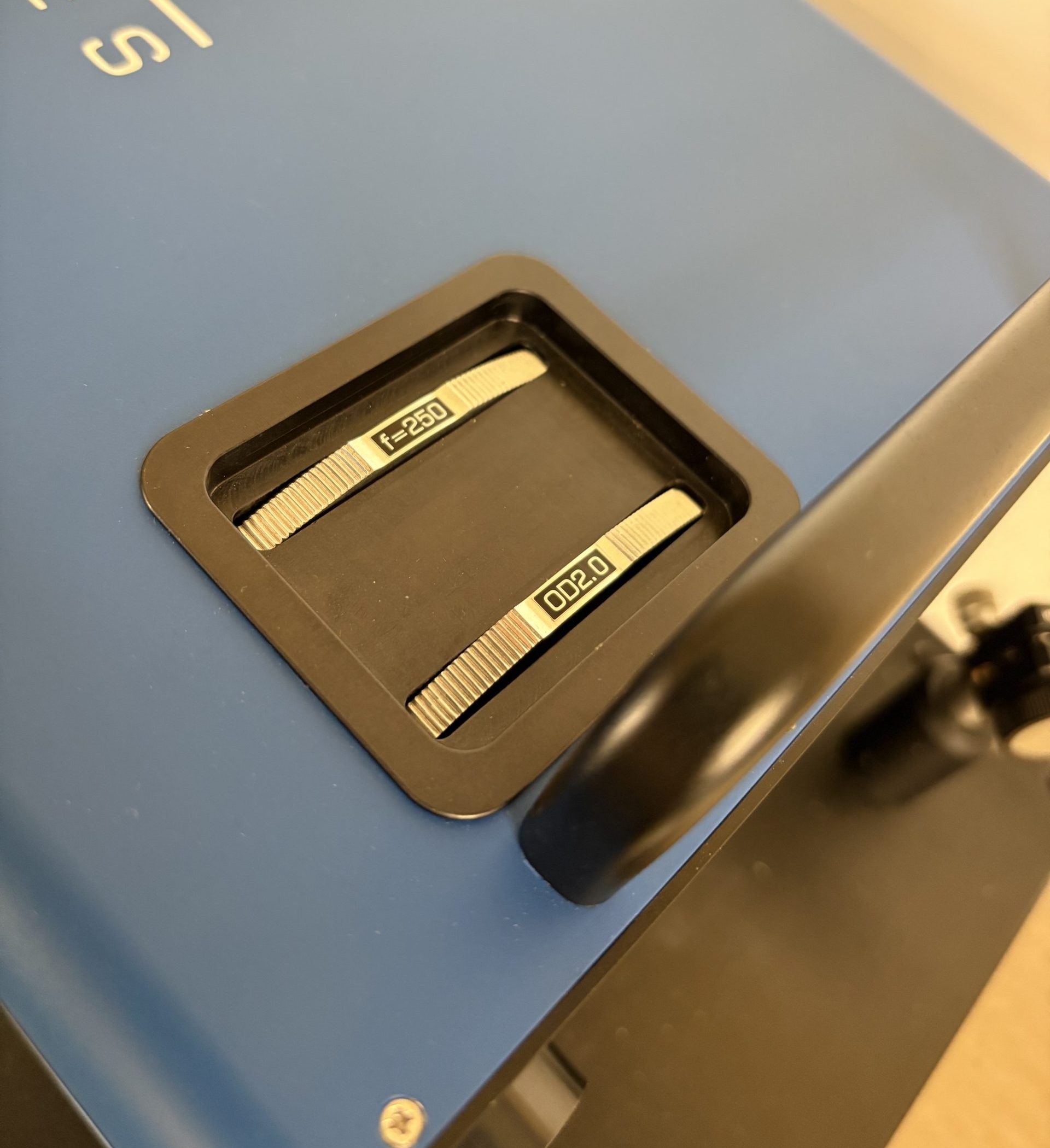 M2 measurement system attenuation and focus