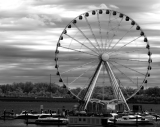 Image of the ferris wheel in National Harbor, MD taken with the alvium u-530 vis swir camera with sony imx992 ingaas sensor